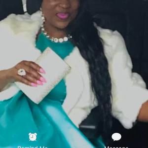 Meet your Posher, Evelyn